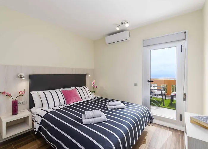 فيلة Krystele كاليتا ذي فوستي