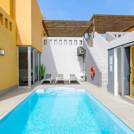 Krystele كاليتا ذي فوستي